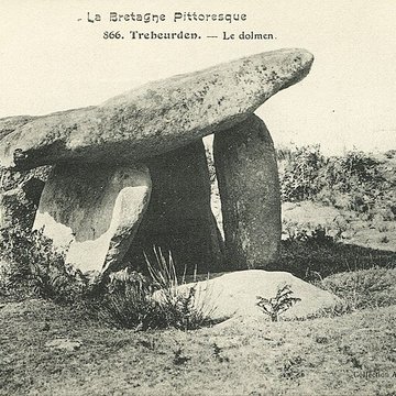 Dolmen de Kerellec à Trébeurden