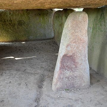 Dolmen de la Frébouchère au Bernard