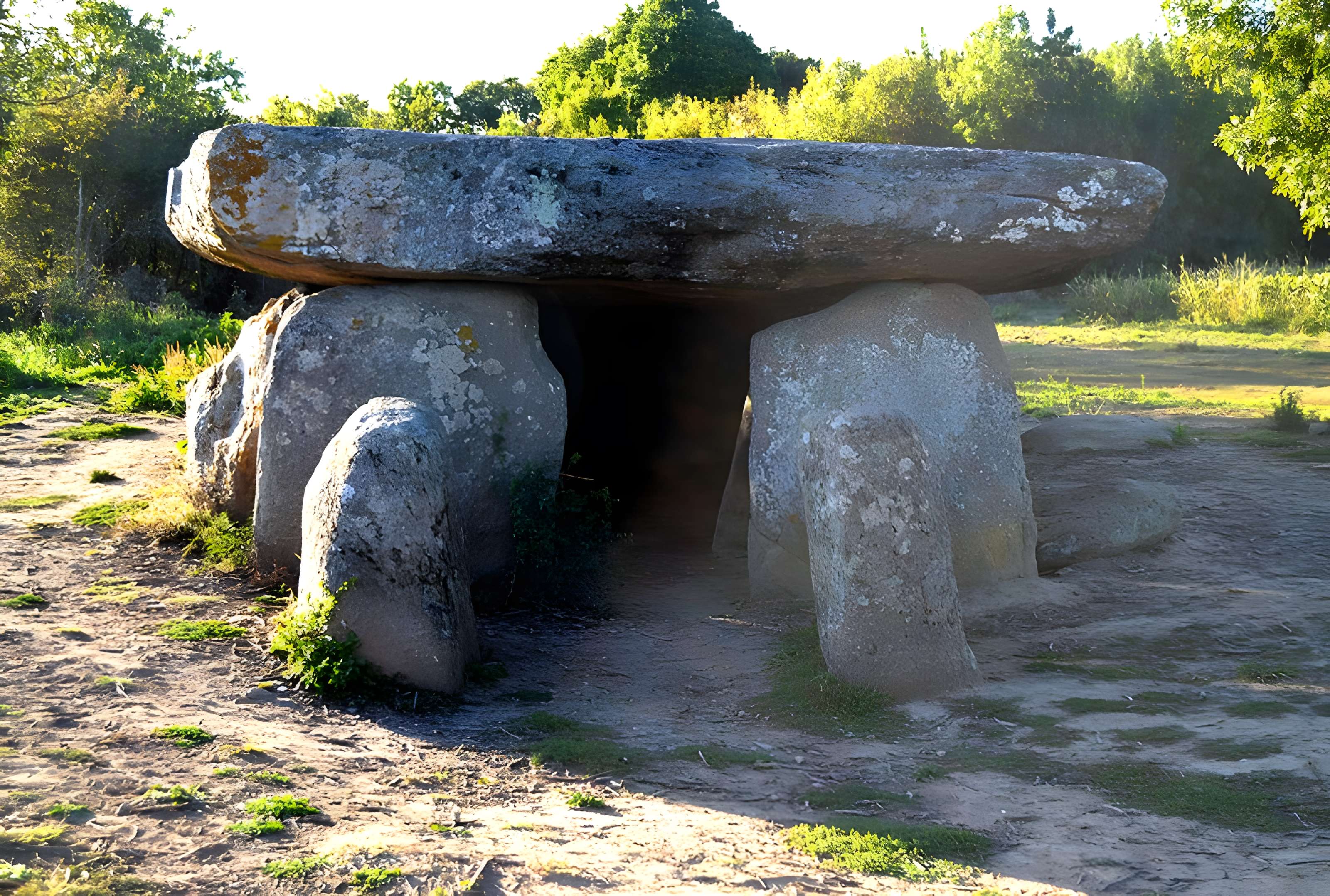 Dolmen de la Frébouchère au Bernard