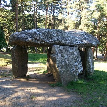 Dolmen du Parc à Saint-Nectaire