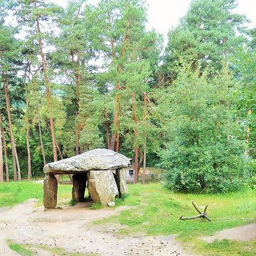 Dolmen du Parc à Saint-Nectaire