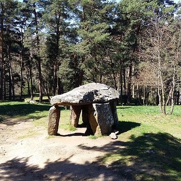 Dolmen du Parc à Saint-Nectaire