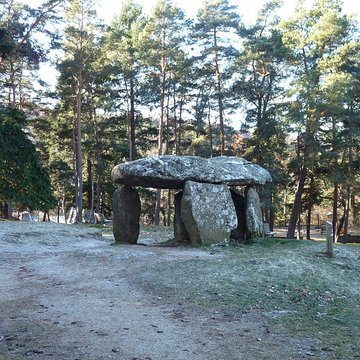Dolmen du Parc à Saint-Nectaire