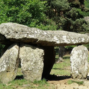 Dolmen du Parc à Saint-Nectaire