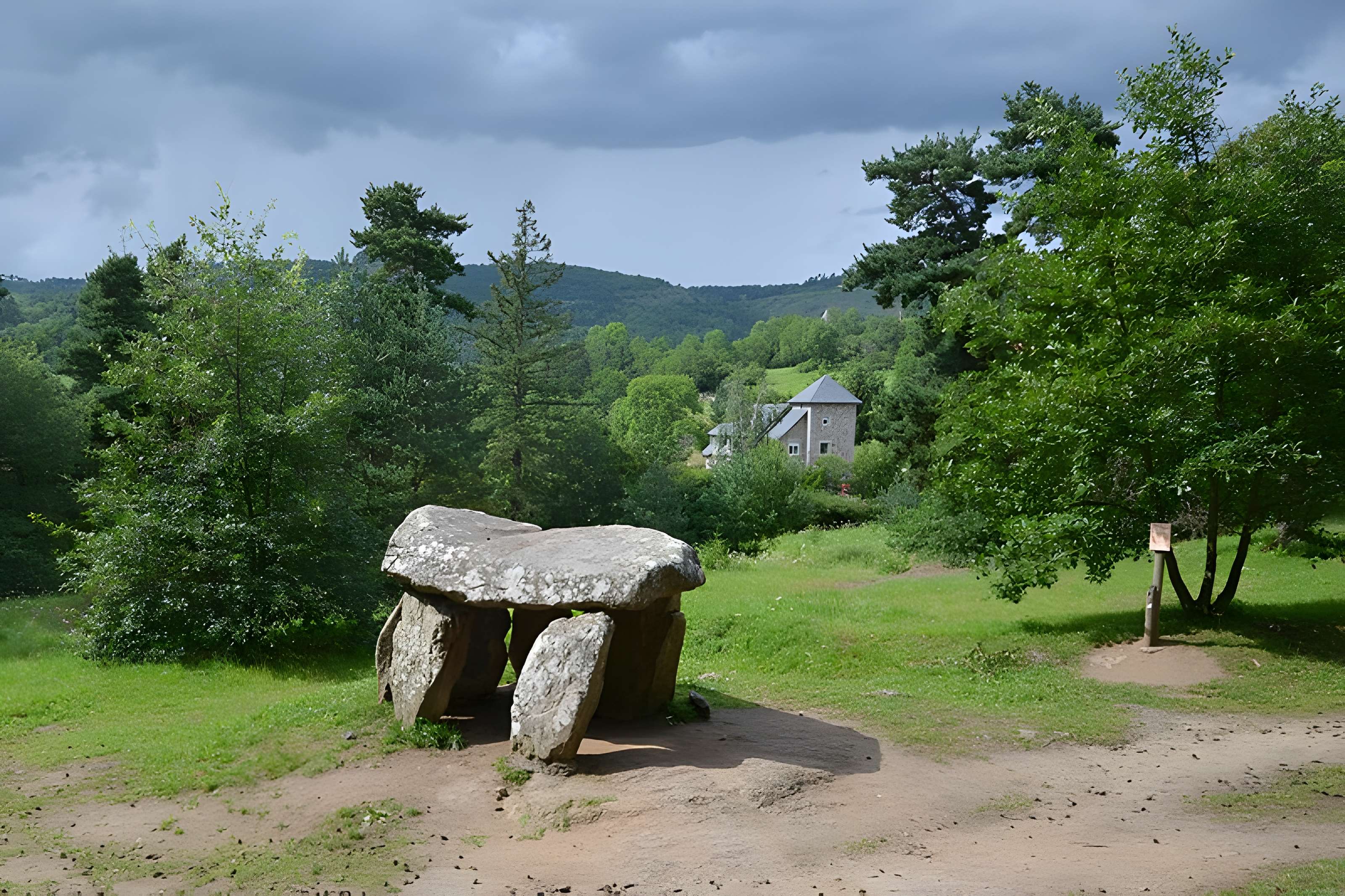 Dolmen du Parc à Saint-Nectaire