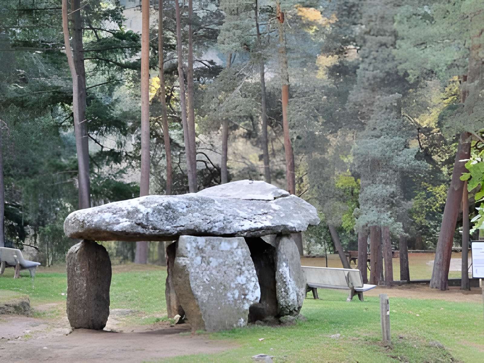Dolmen du Parc à Saint-Nectaire 