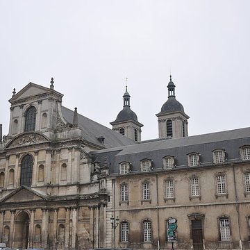 Abbaye des Prémontrés de Pont-à-Mousson