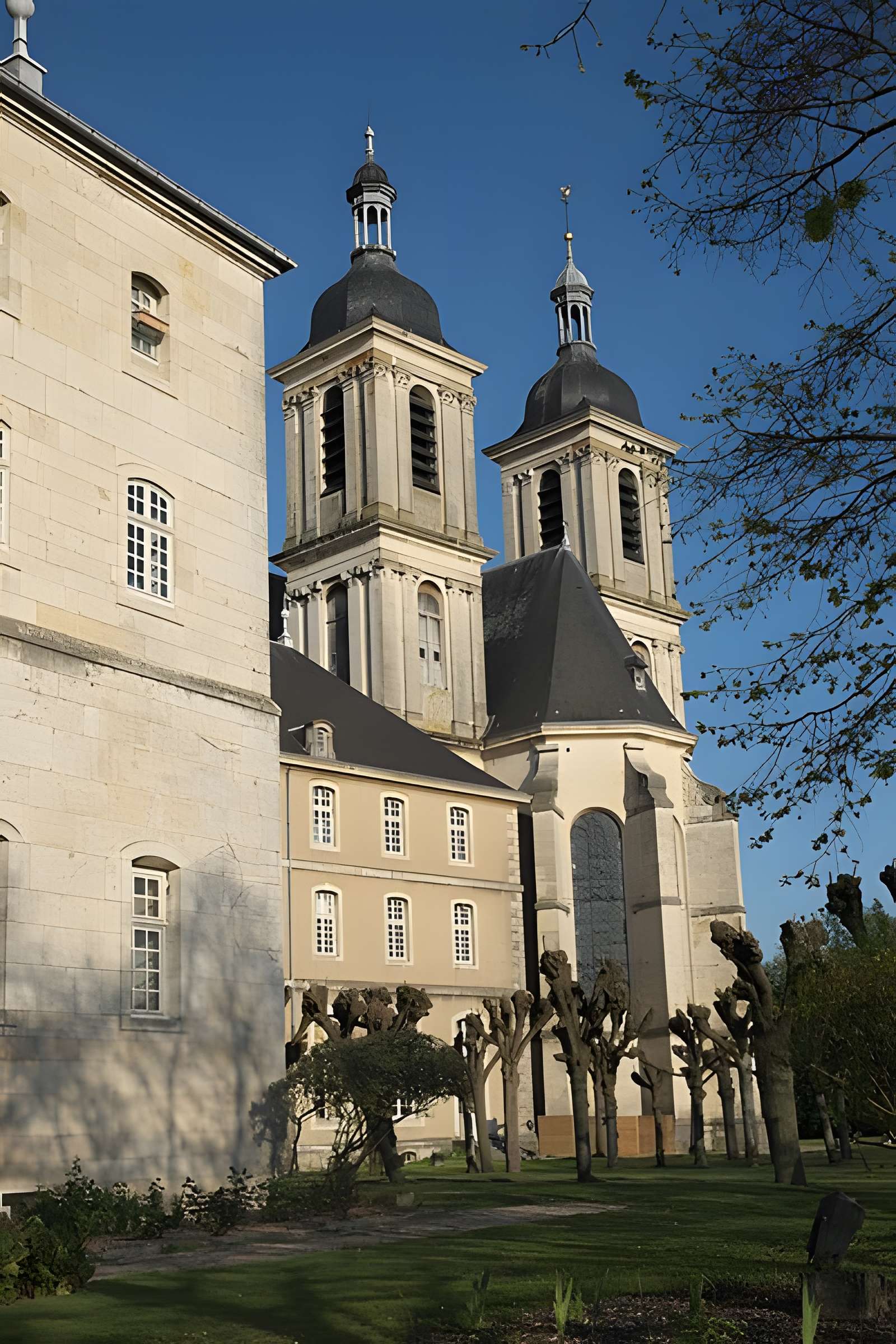 Abbaye des Prémontrés de Pont-à-Mousson