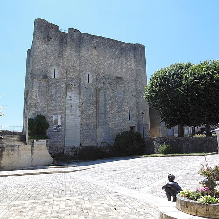 Photo de Donjon de Gouzon