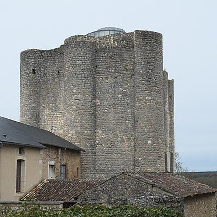 Photo de Donjon de Gouzon