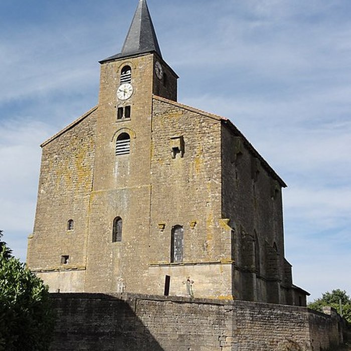 Photo de Église fortifiée de Saint-Pierrevillers