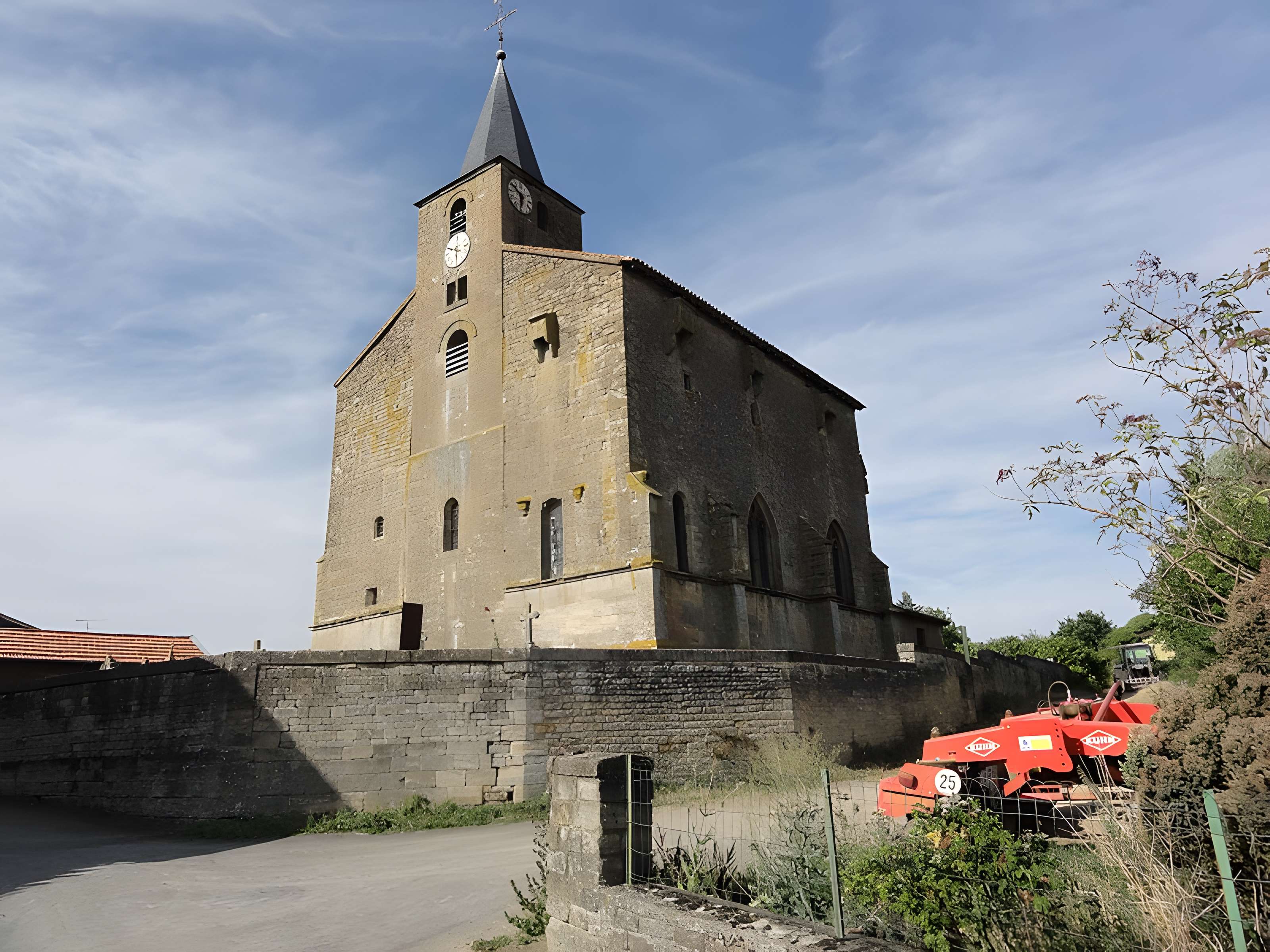 Église fortifiée de Saint-Pierrevillers