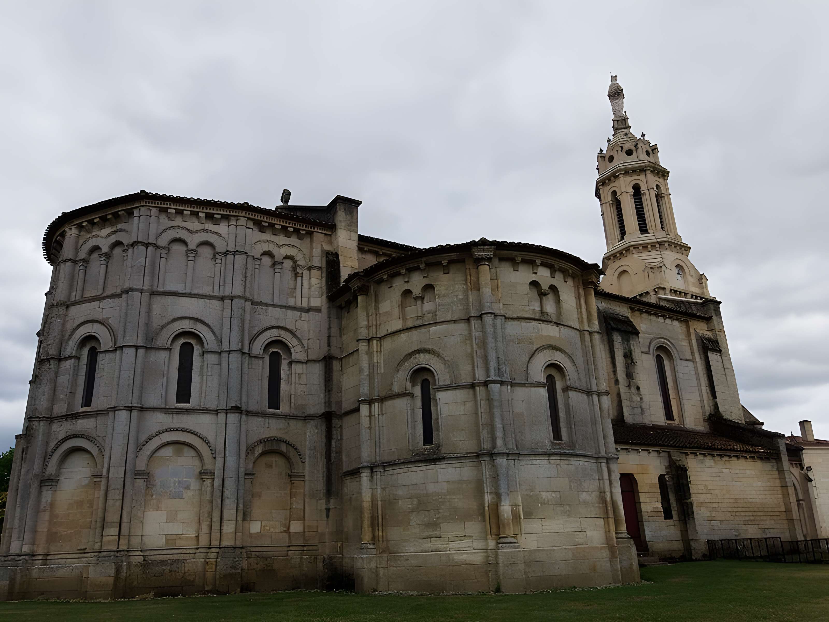 Église Notre-Dame de Bayon-sur-Gironde