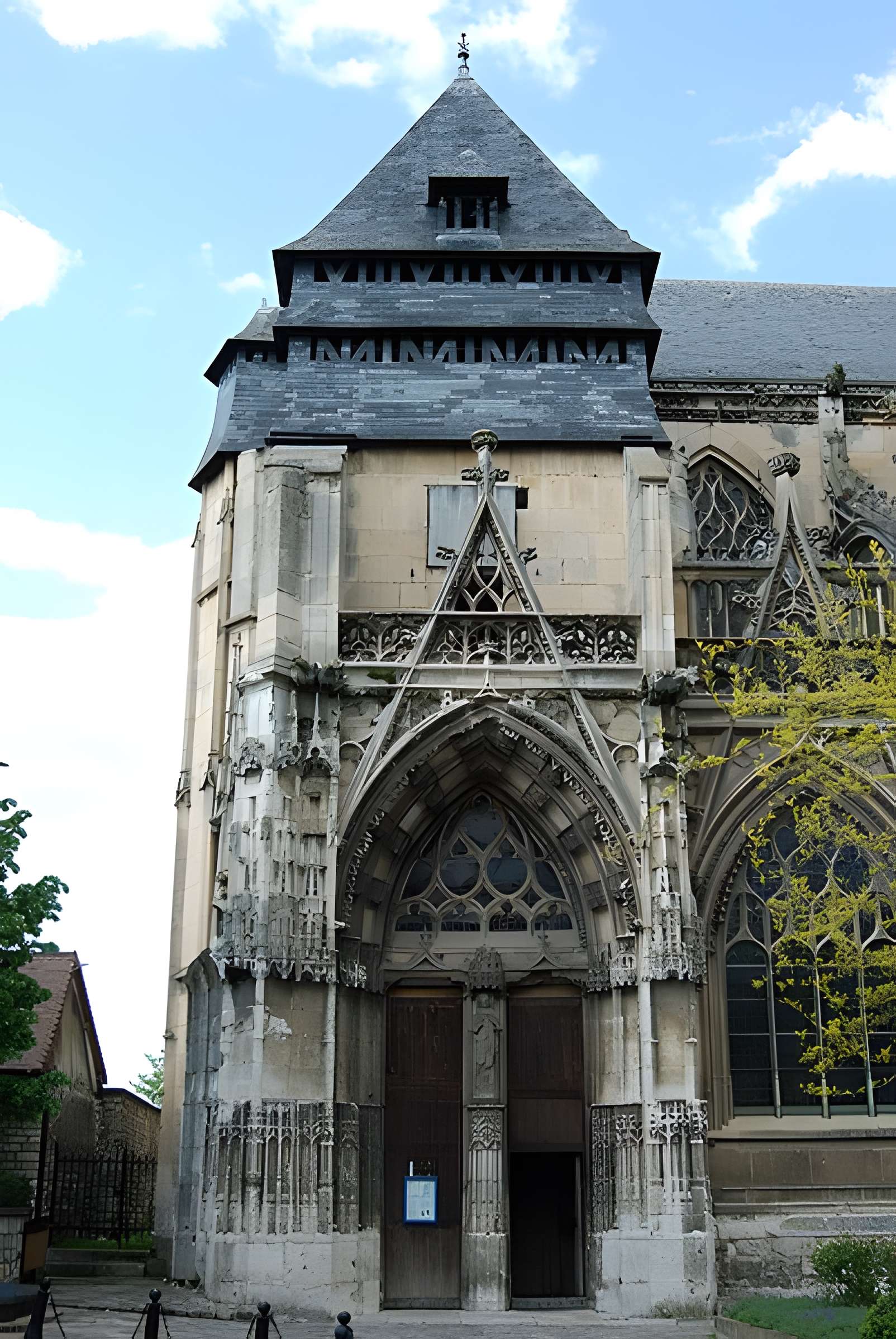Église Notre-Dame-des-Arts de Pont-de-l'Arche