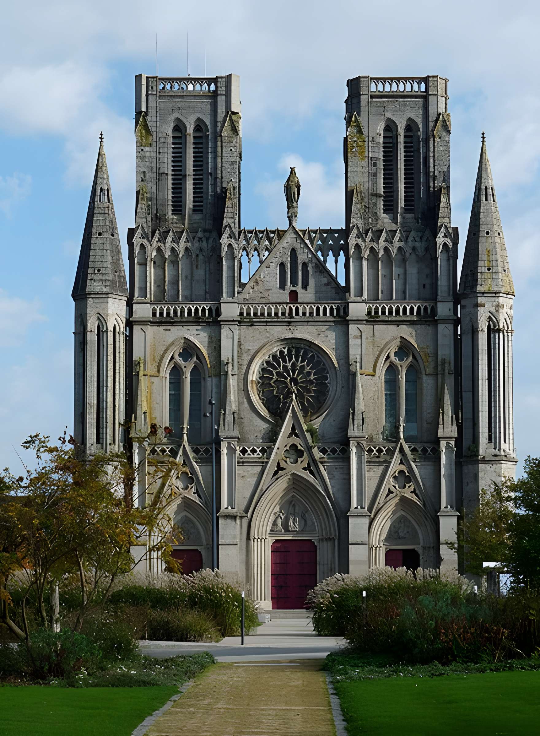 Église Notre-Dame-des-Champs d'Avranches 