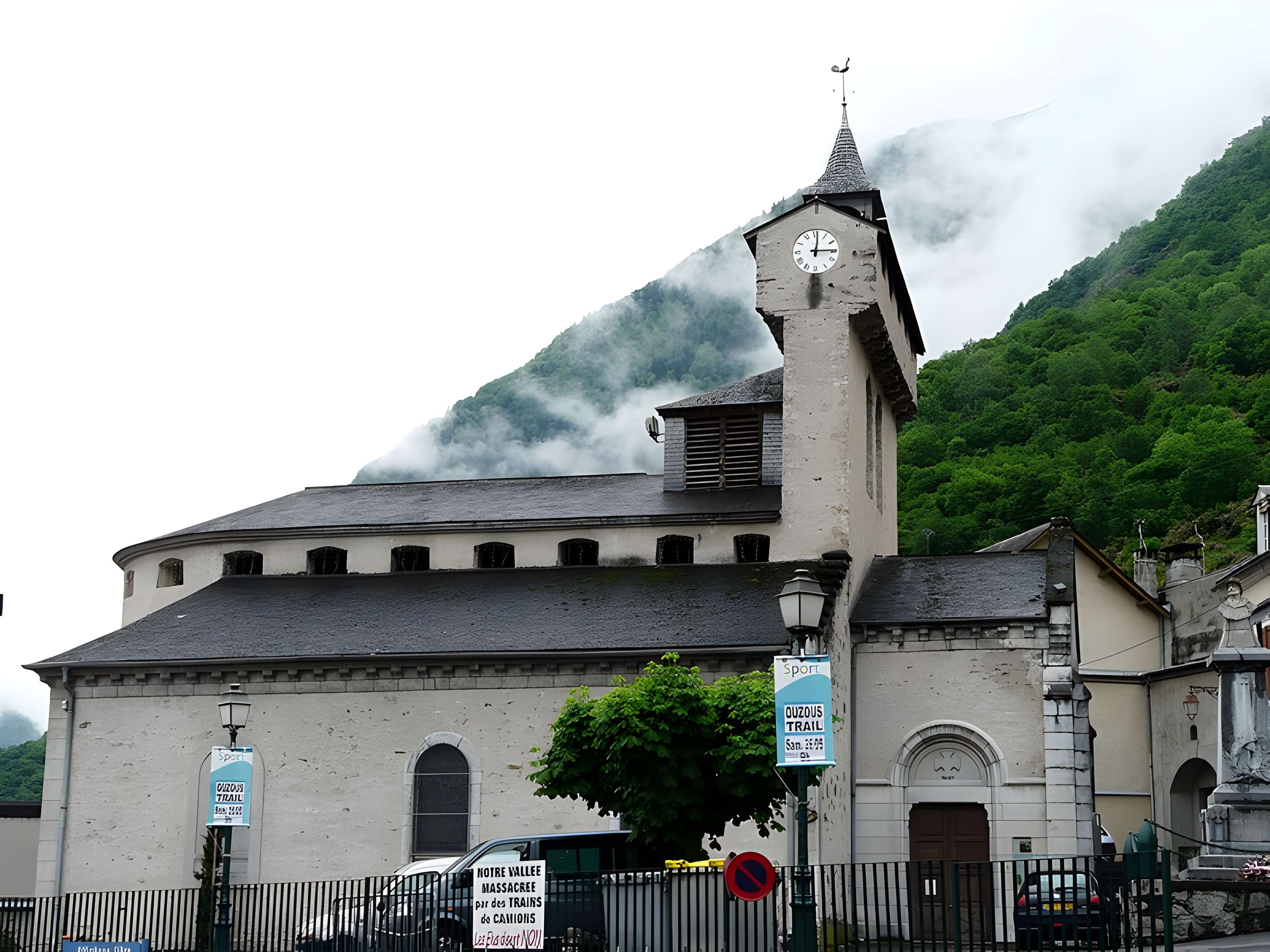 Église Saint-André de Soulom