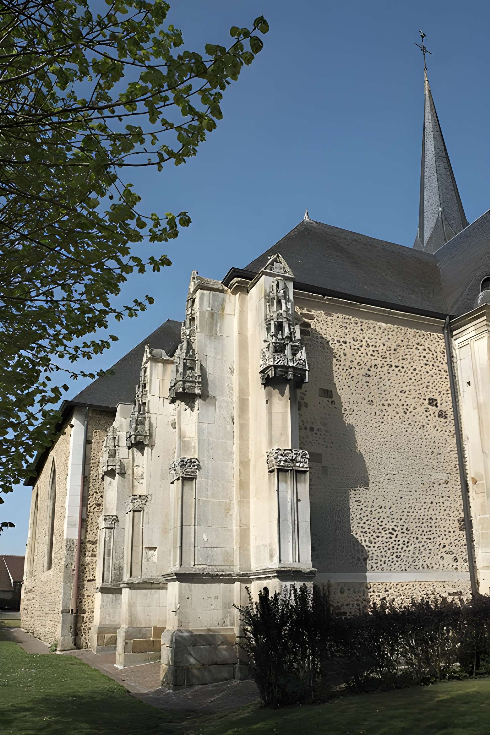 Église Saint-Hilaire de Tillières-sur-Avre