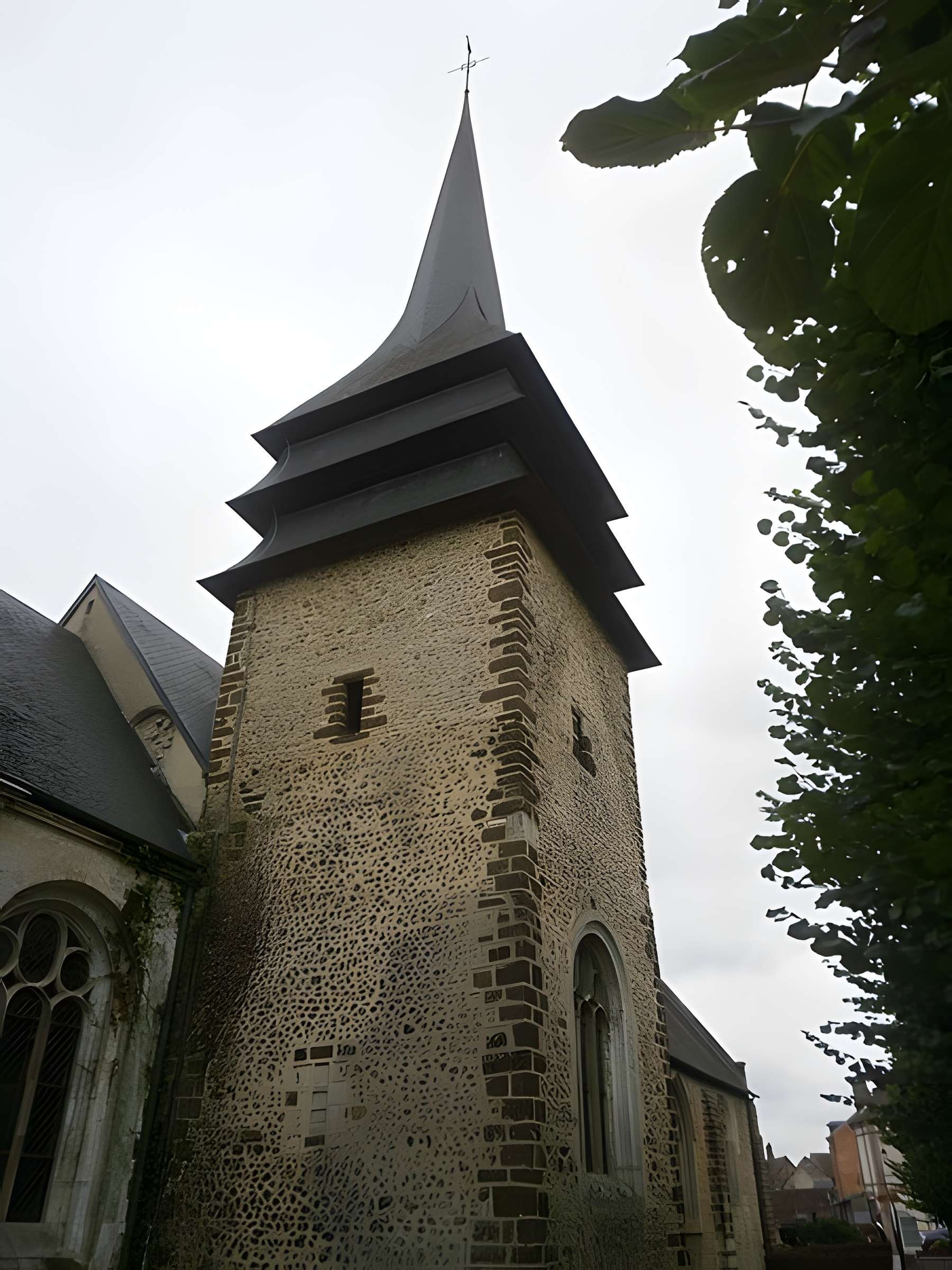 Église Saint-Hilaire de Tillières-sur-Avre