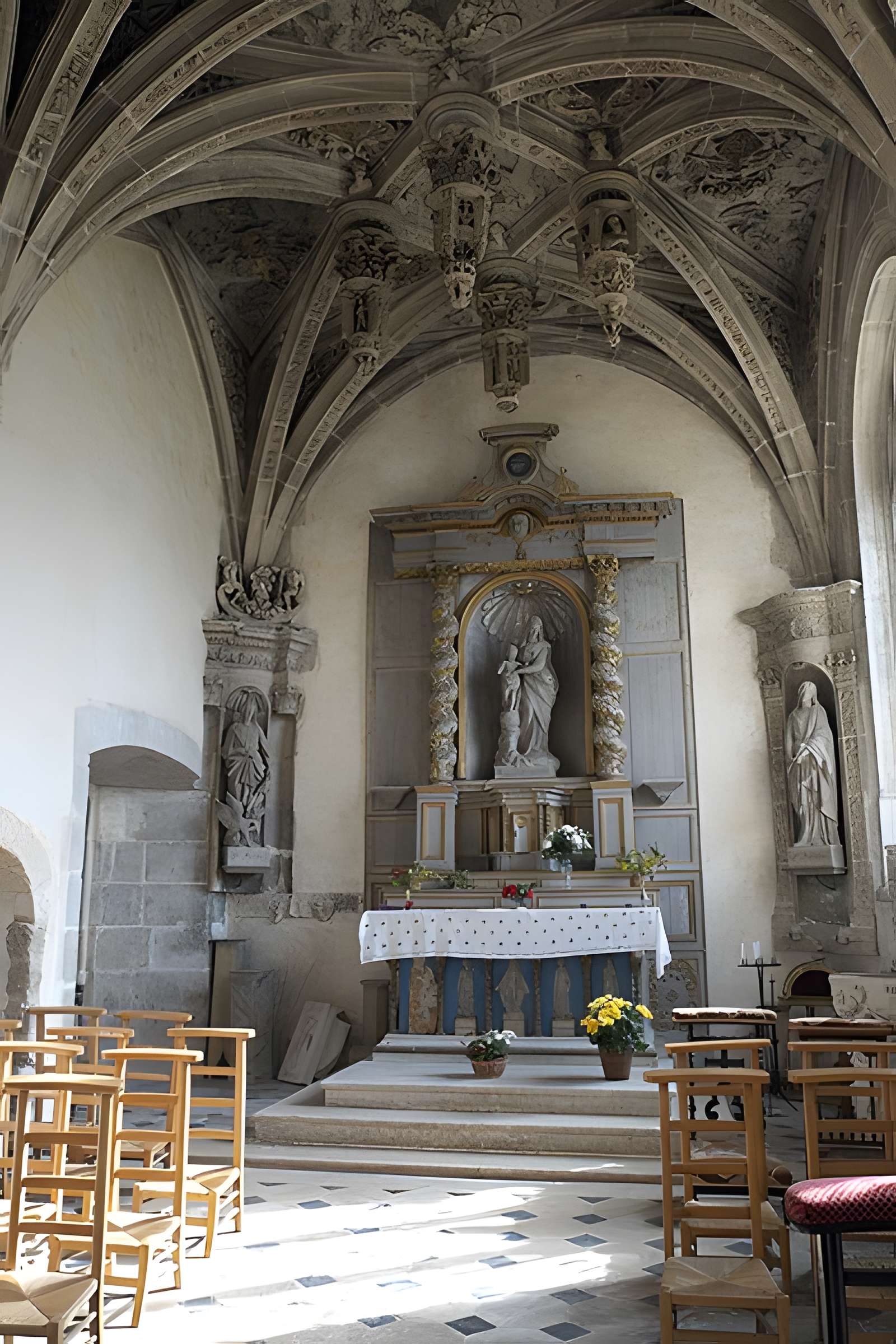 Église Saint-Hilaire de Tillières-sur-Avre