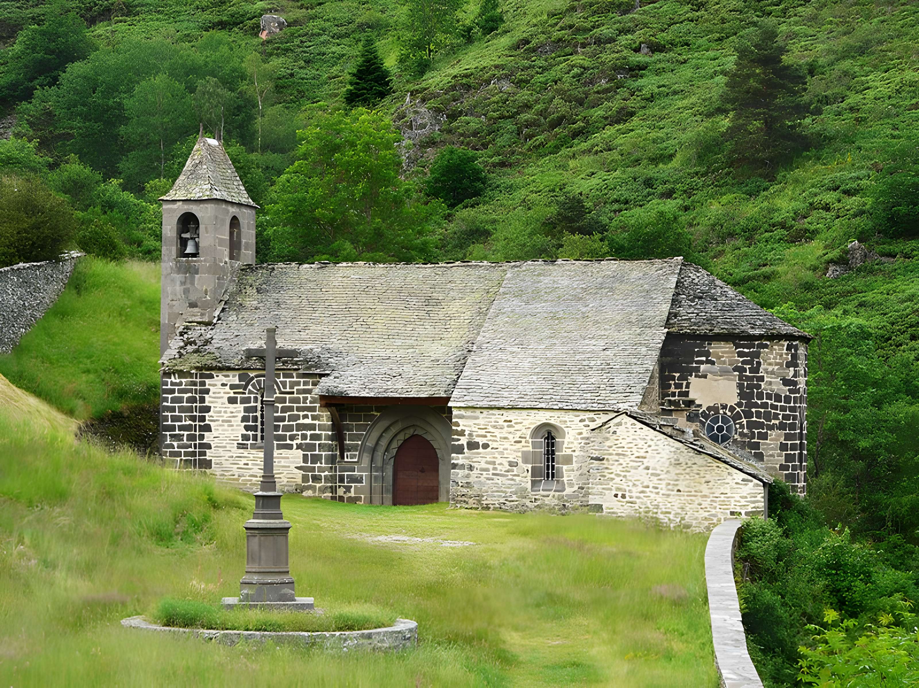 Église Saint-Illide d'Alleuze
