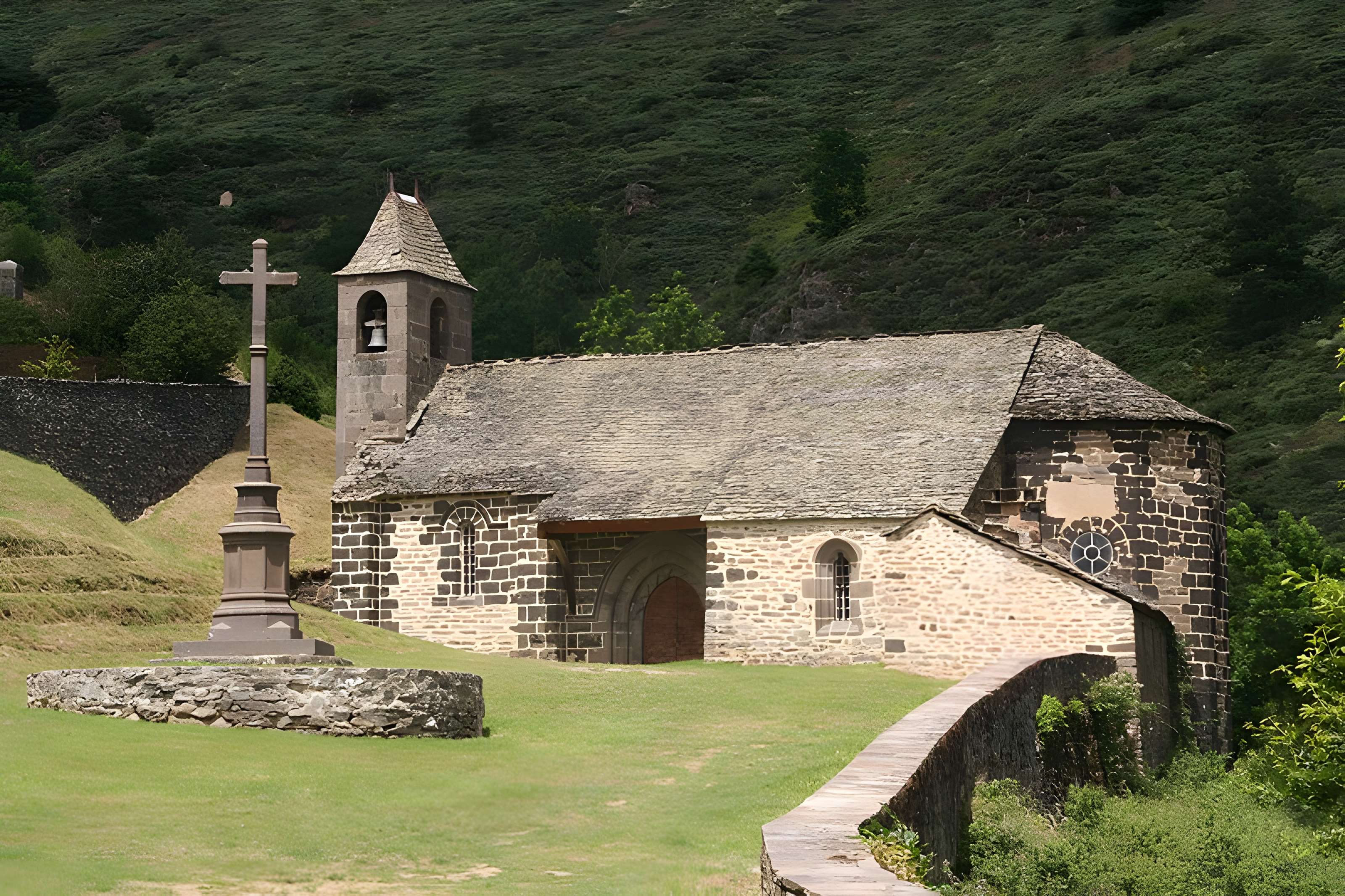 Église Saint-Illide d'Alleuze