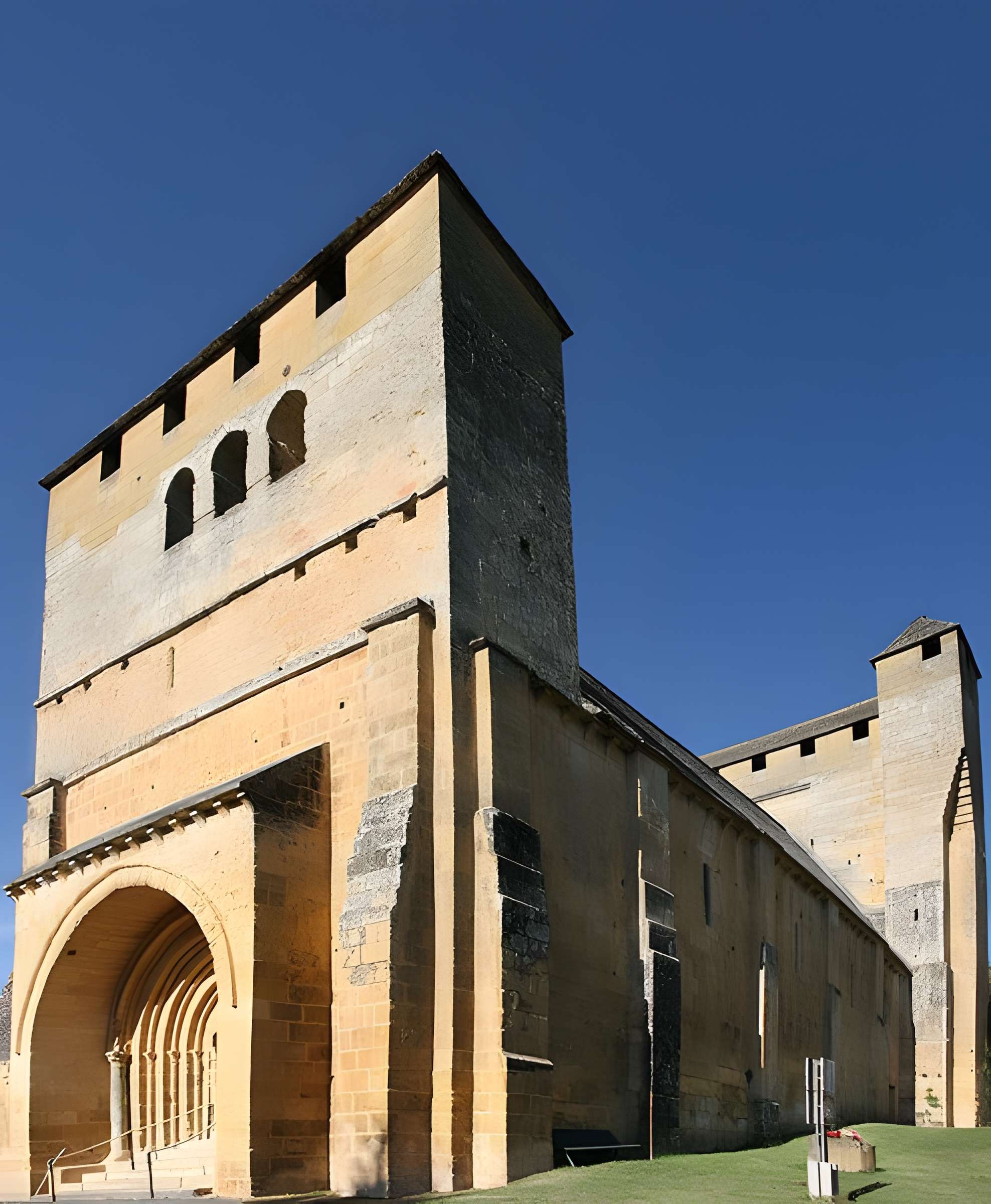Église Saint-Martin de Tayac 