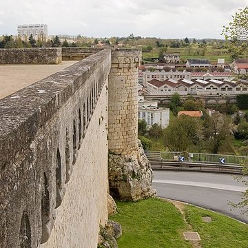 Enceinte de Poitiers