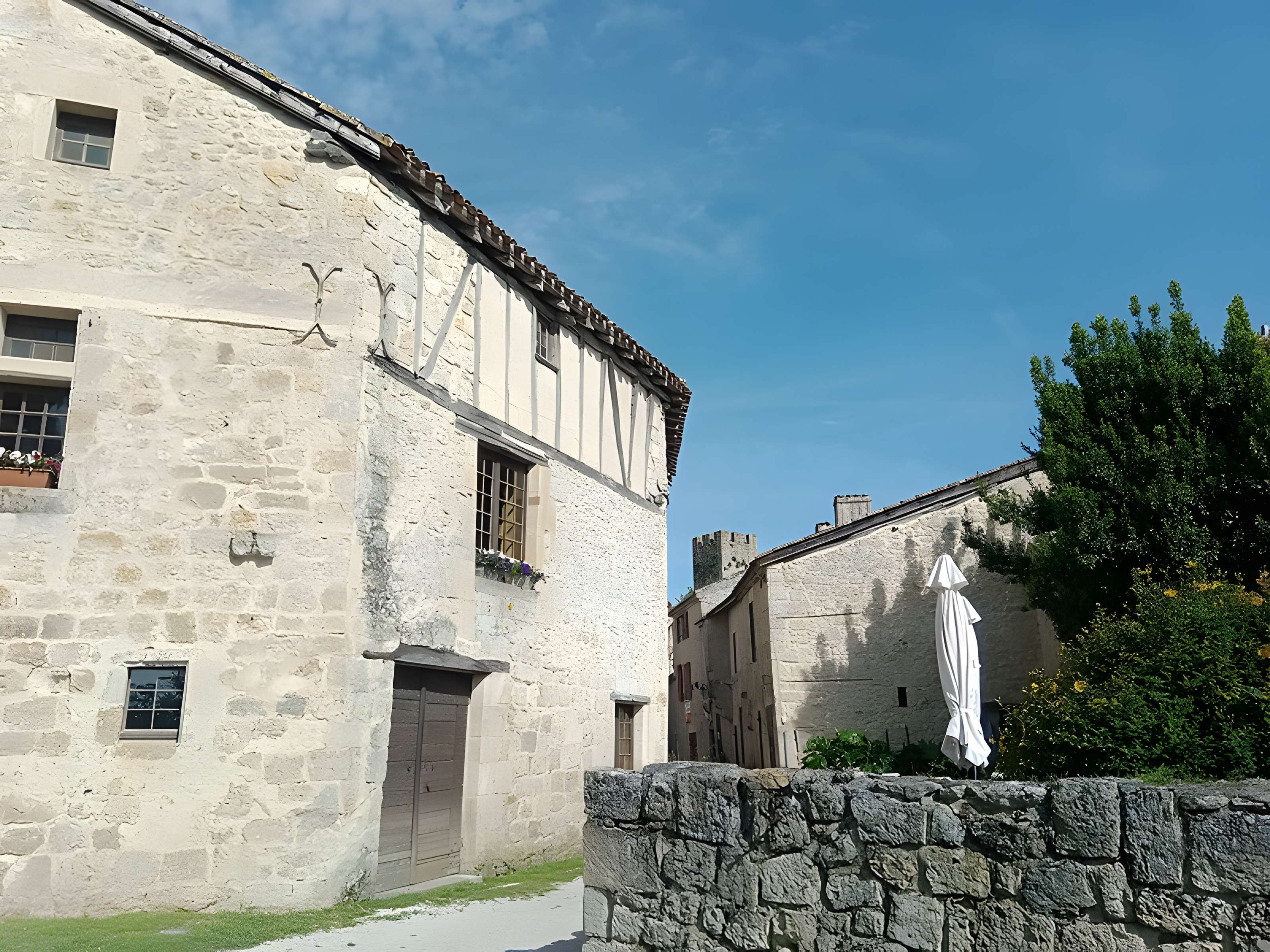 Enceinte fortifiée de Larressingle