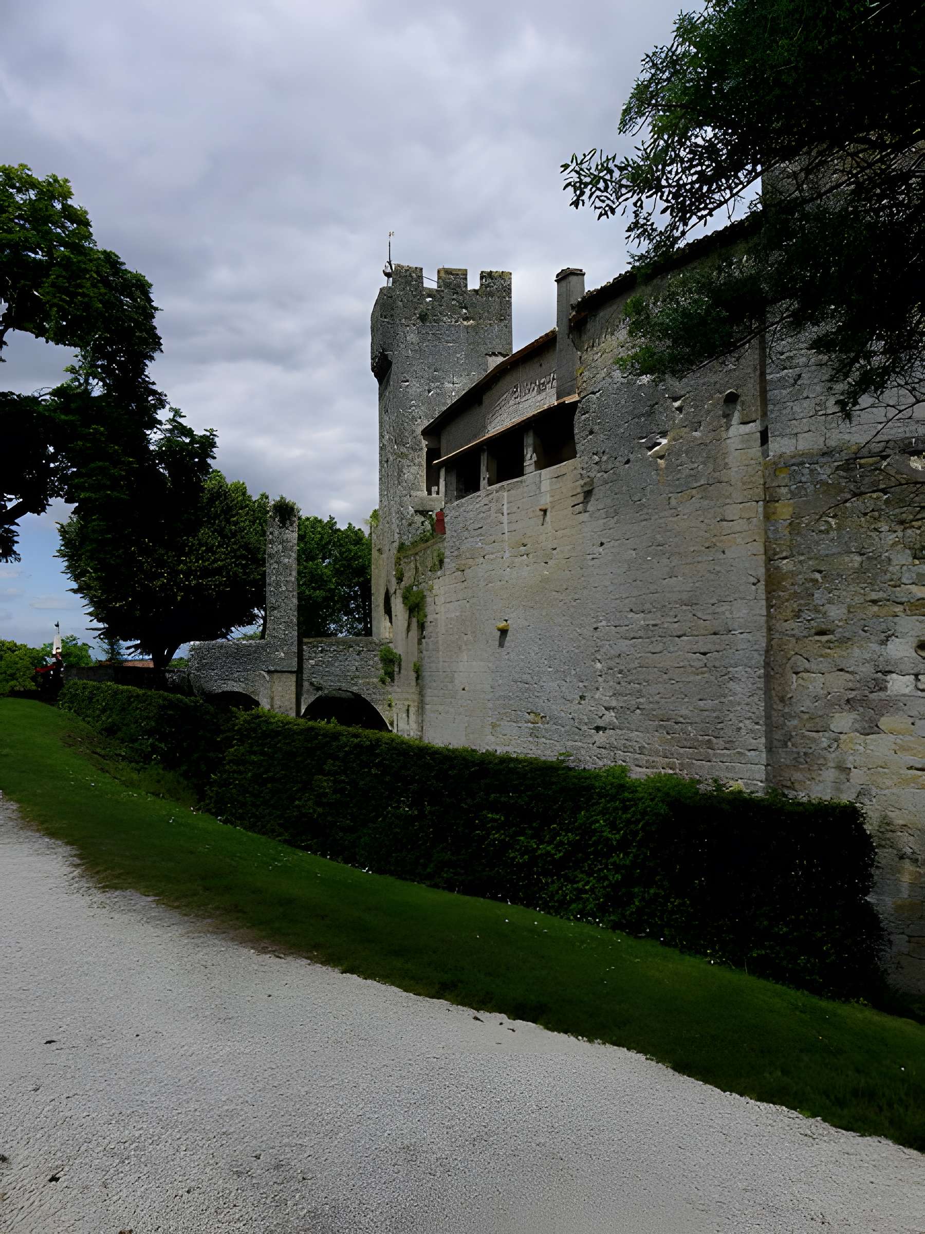 Enceinte fortifiée de Larressingle