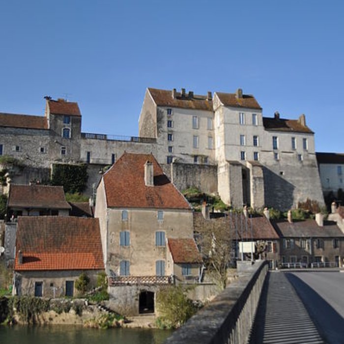 Photo de Enceinte médiévale de Pesmes