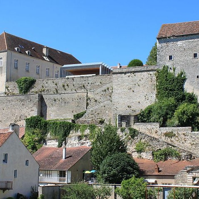 Photo de Enceinte médiévale de Pesmes