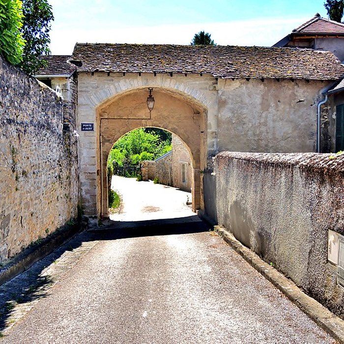 Photo de Enceinte médiévale de Pesmes