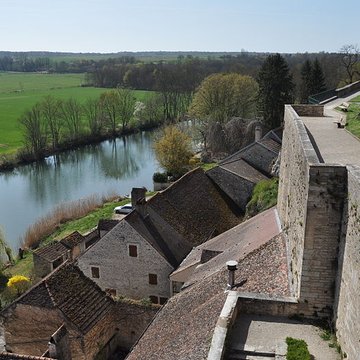 Enceinte médiévale de Pesmes
