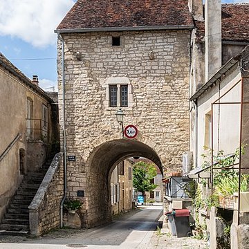 Enceinte médiévale de Pesmes