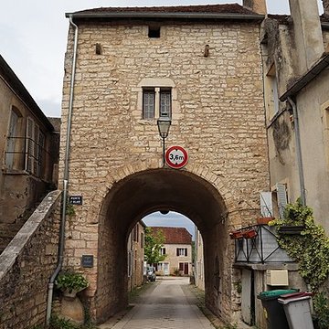 Enceinte médiévale de Pesmes