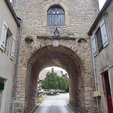 Enceinte médiévale de Pesmes