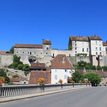 Enceinte médiévale de Pesmes