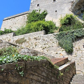 Enceinte médiévale de Pesmes