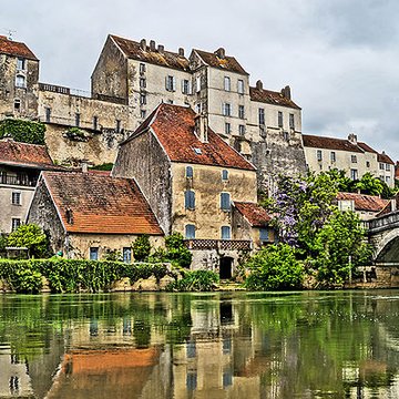 Enceinte médiévale de Pesmes