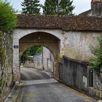 Enceinte médiévale de Pesmes