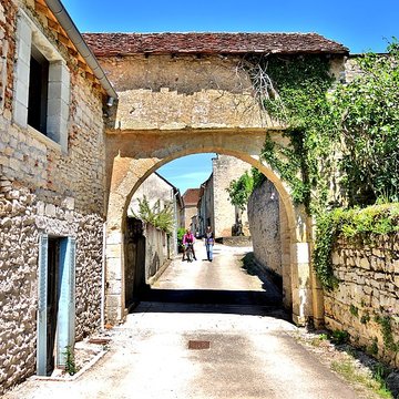 Enceinte médiévale de Pesmes