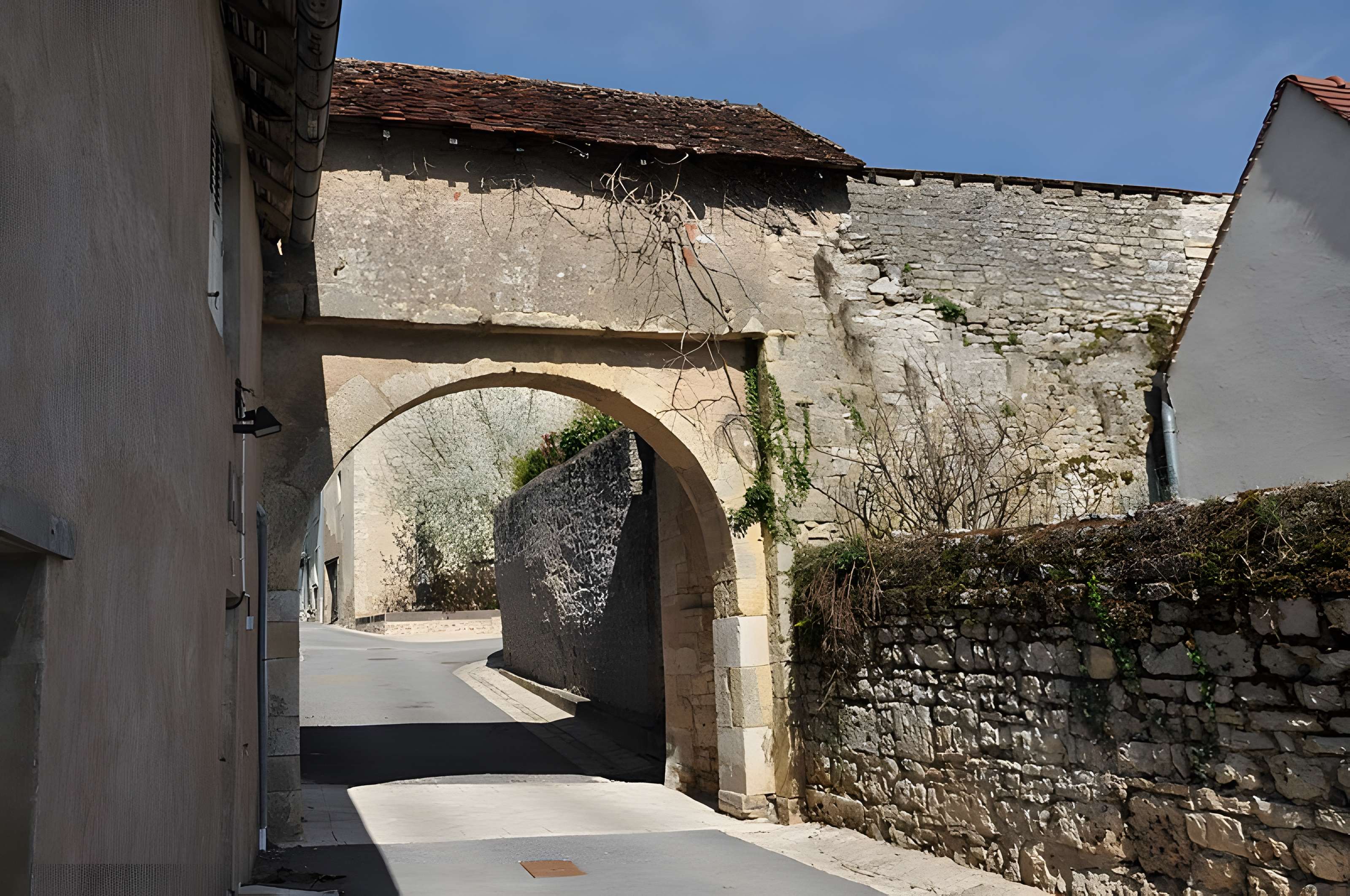 Enceinte médiévale de Pesmes