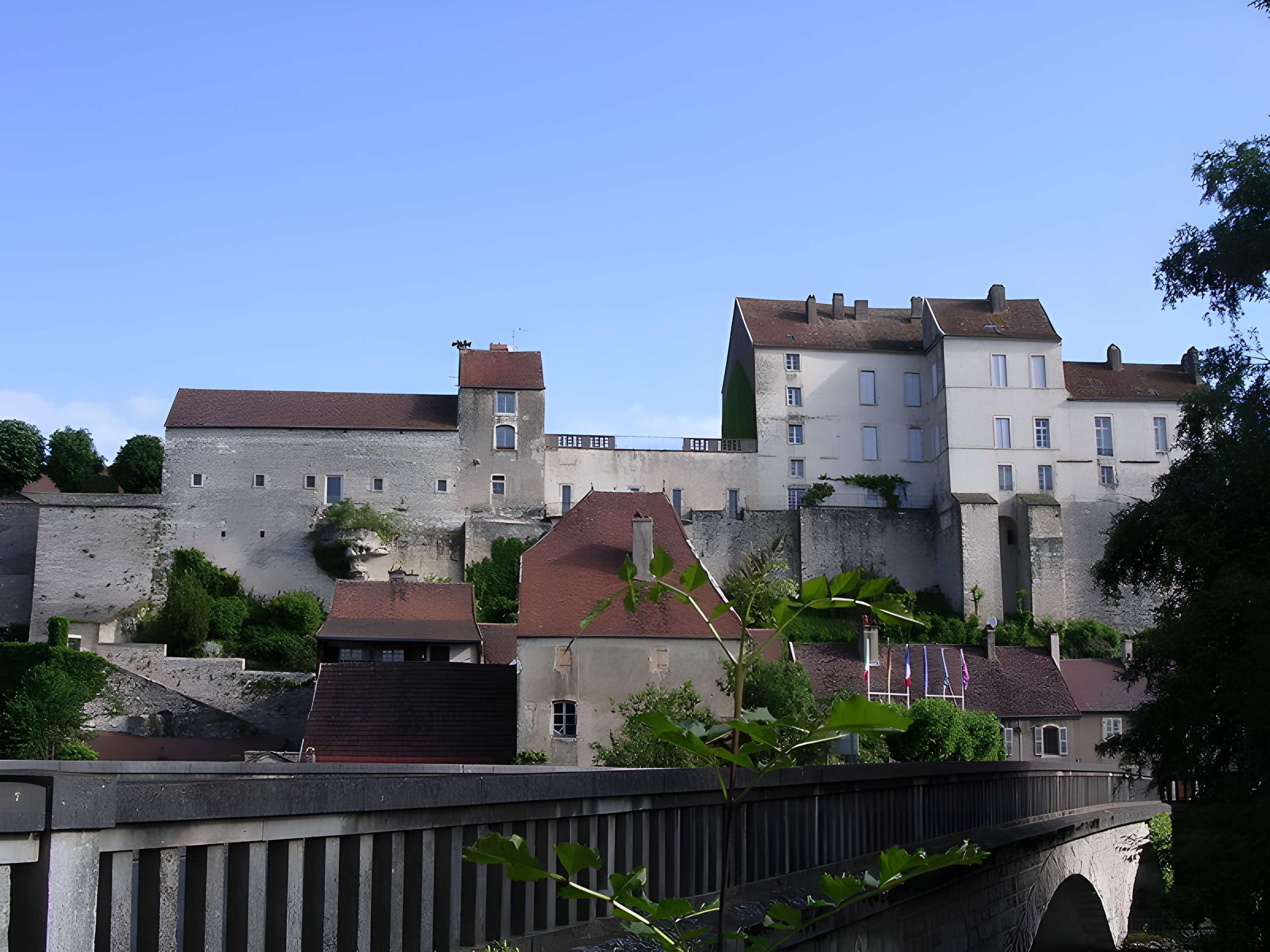 Enceinte médiévale de Pesmes