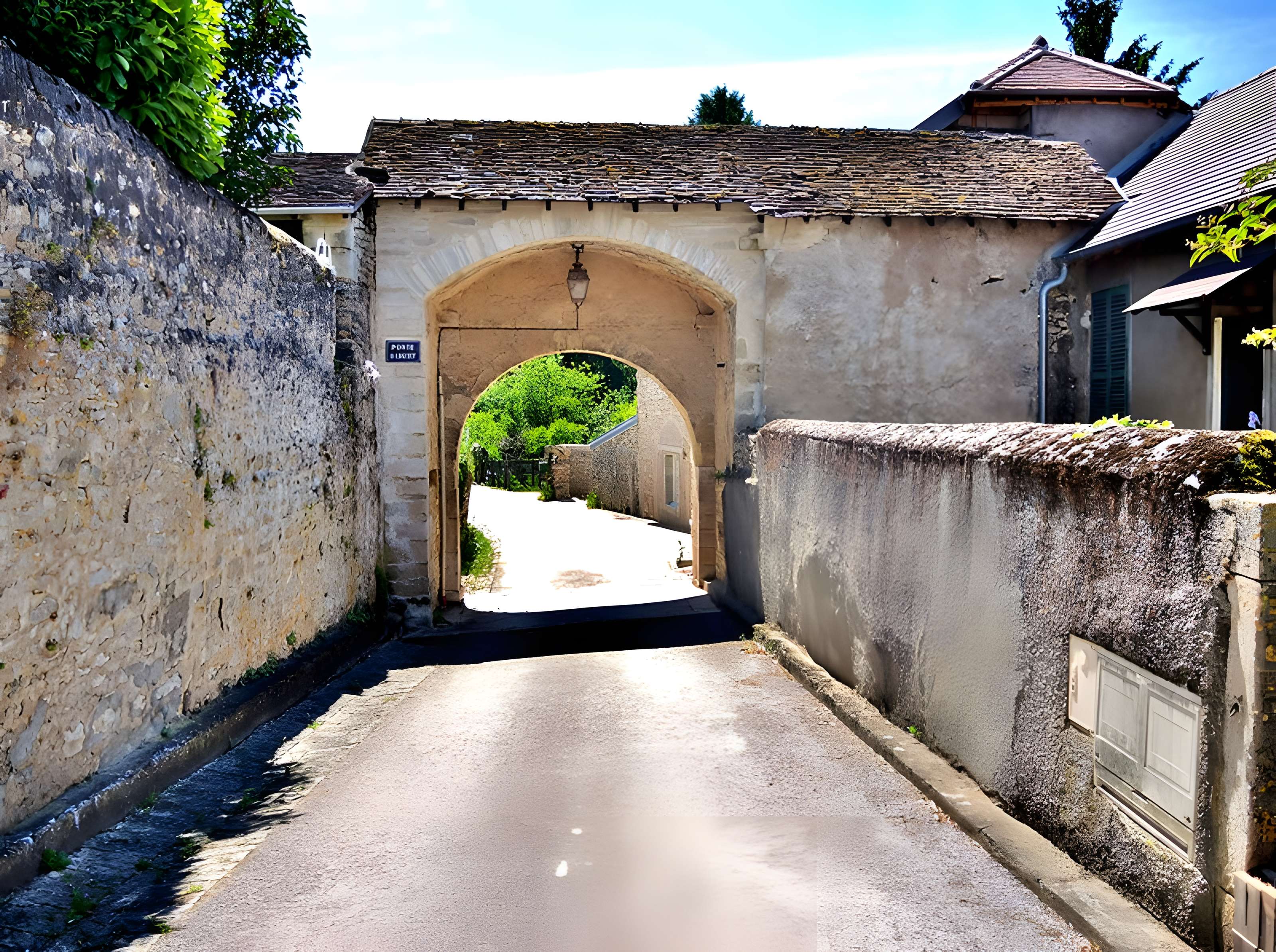 Enceinte médiévale de Pesmes