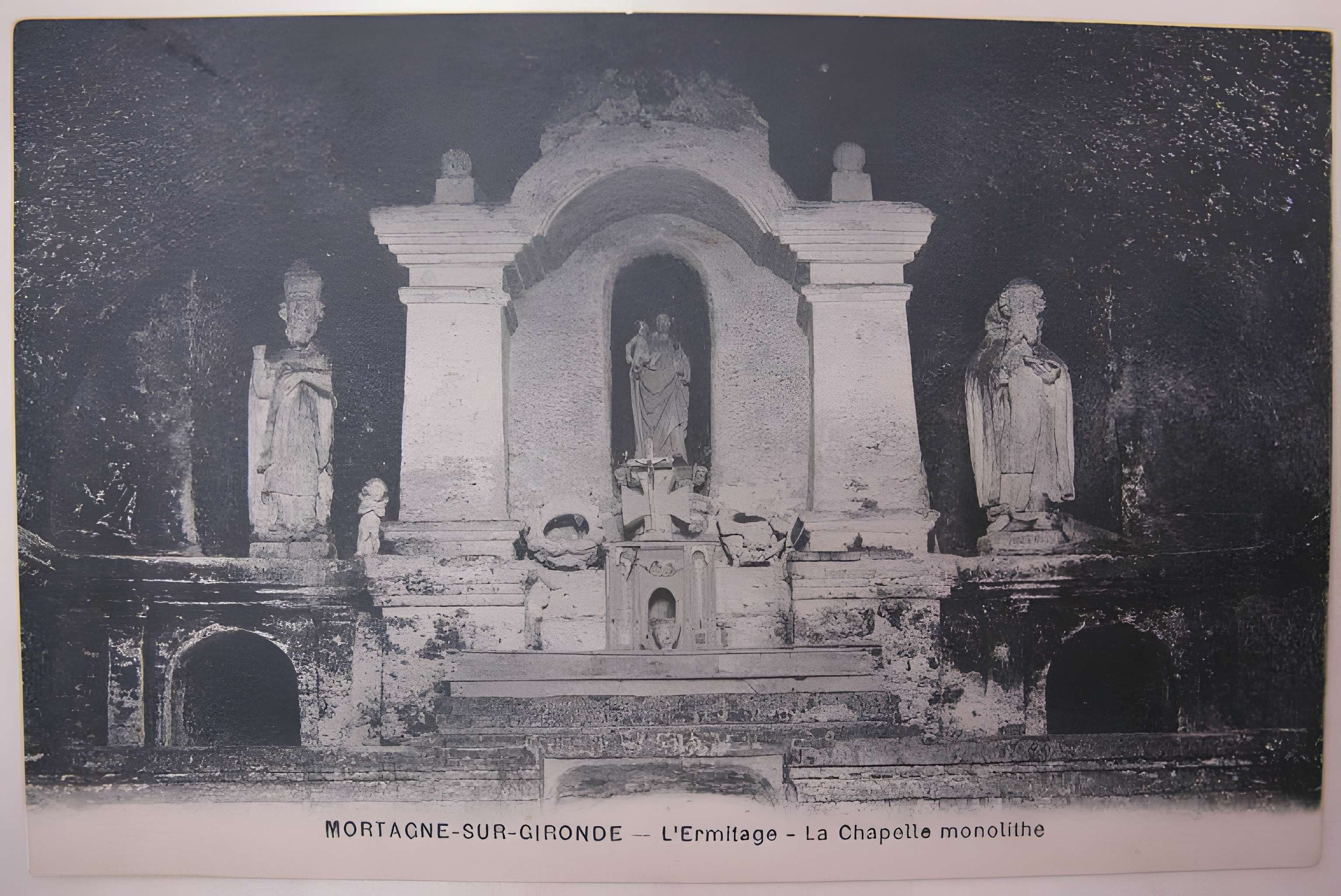 Ermitage monolithe de Mortagne-sur-Gironde