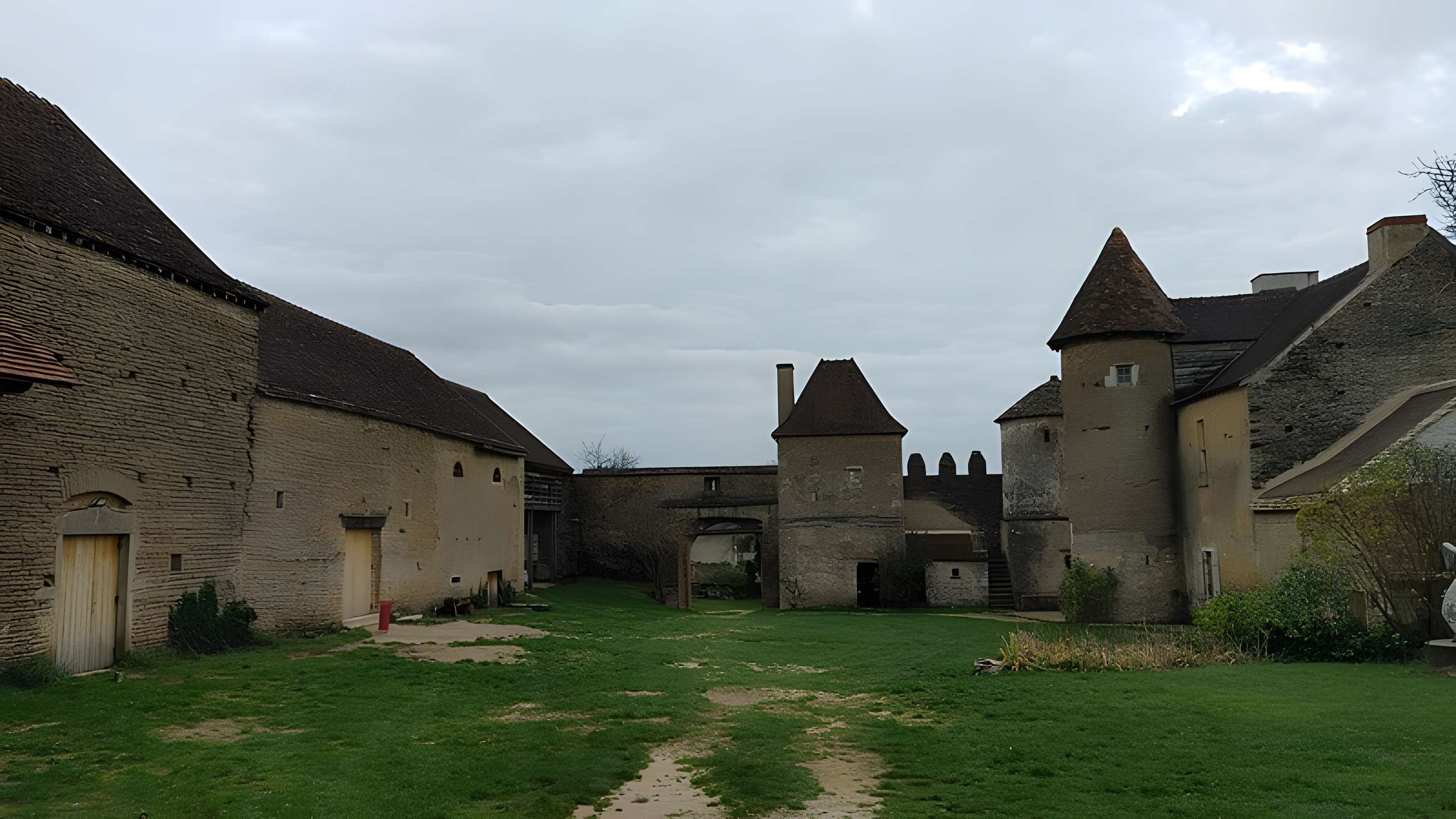 Château Pontus de Tyard