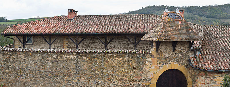 Photo de Ferme à galerie de Saint-Victor-et-les-Vouttes à Ternand