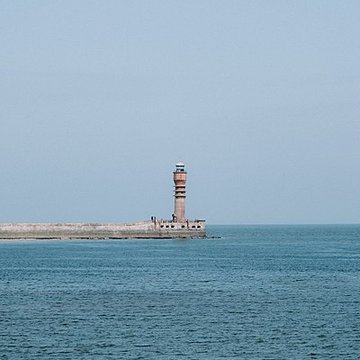 Feu Saint-Pol, situé jetée de Saint-Pol