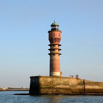 Feu Saint-Pol, situé jetée de Saint-Pol