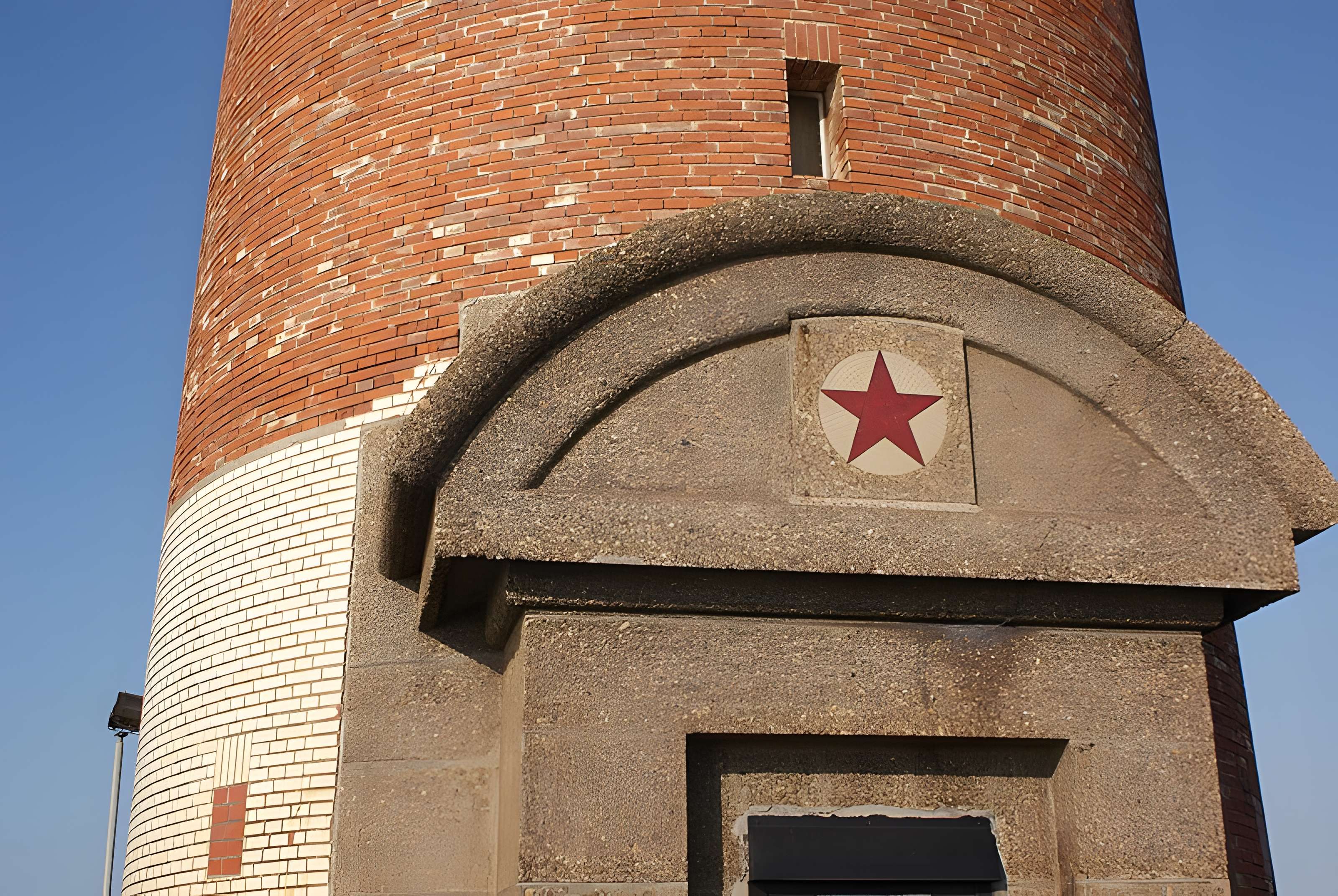 Feu Saint-Pol, situé jetée de Saint-Pol